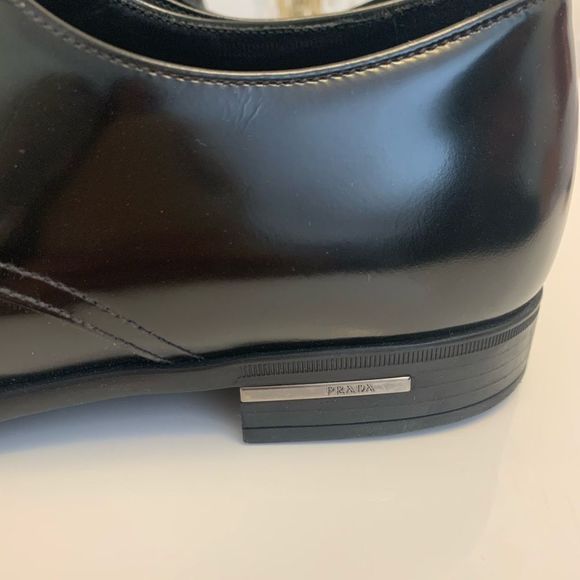 Prada dress shoe. Mens. Size 42. Worn once main image 8